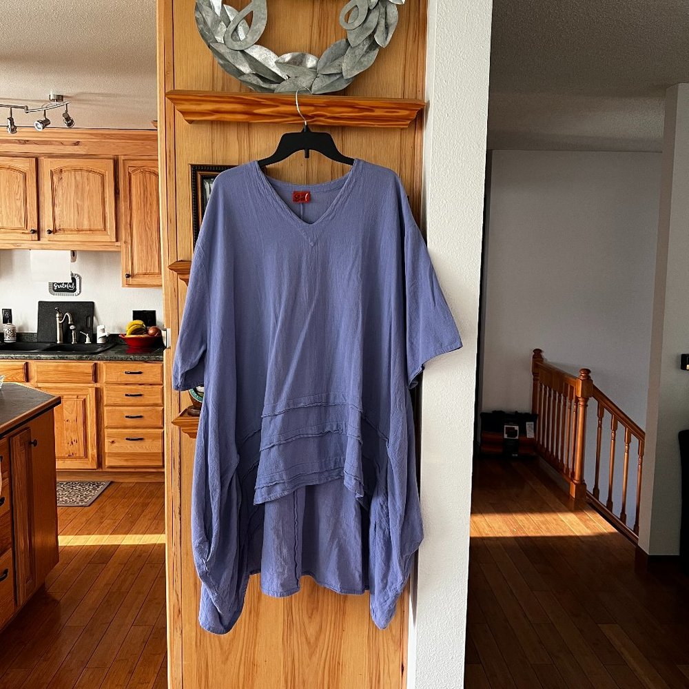 Oh My Gauze! Pleated Shark Bite High Low Hem Short Sleeve Lavender Tunic-OS